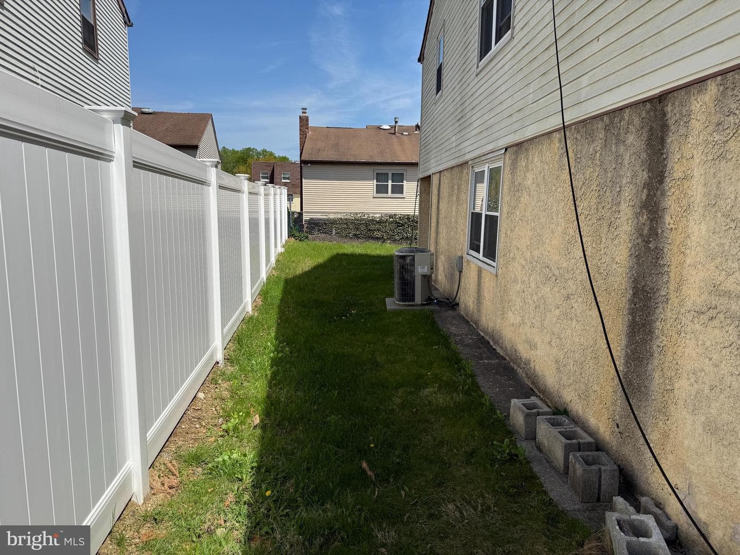 855 Barlow Street photo 3