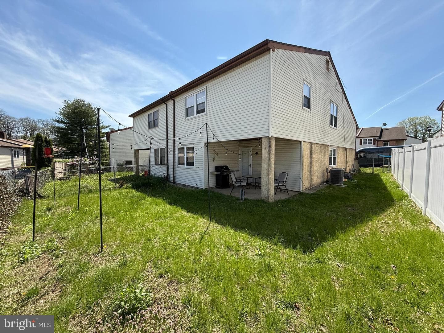 855 Barlow Street photo 4