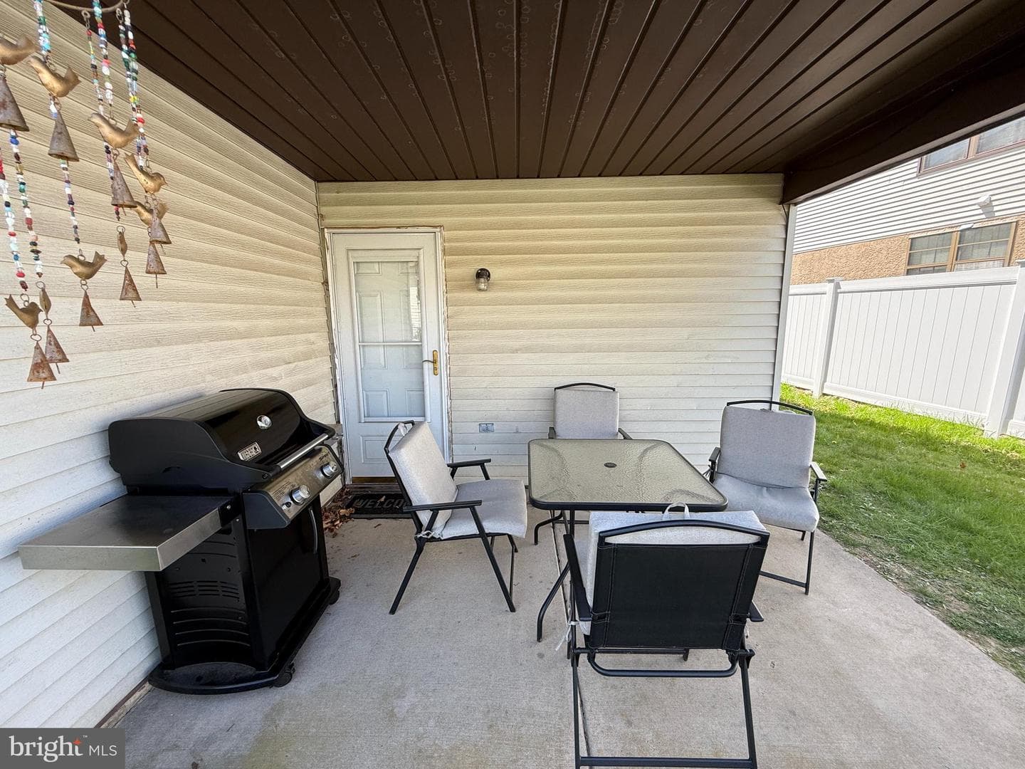 855 Barlow Street photo 7