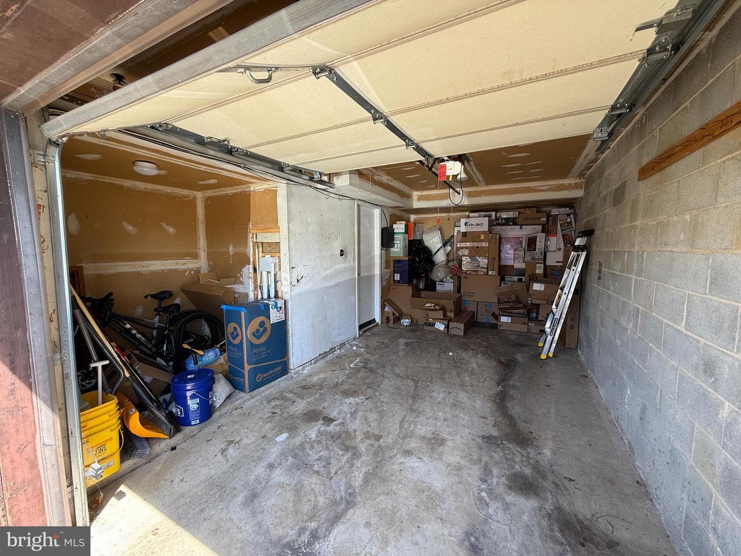 855 Barlow Street photo 8