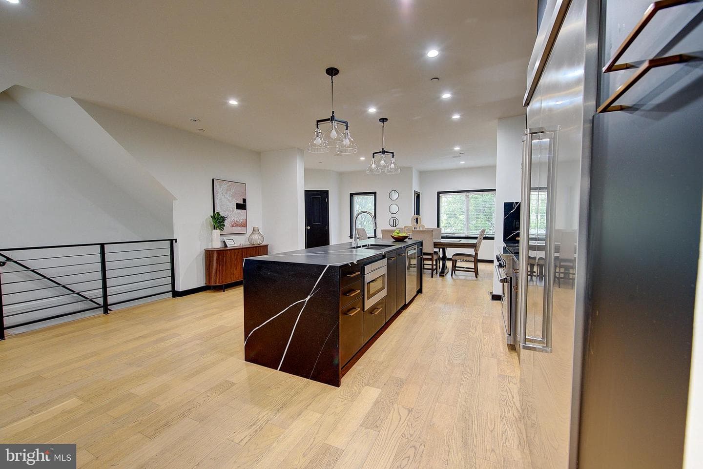 1426 Kenilworth Street photo 21