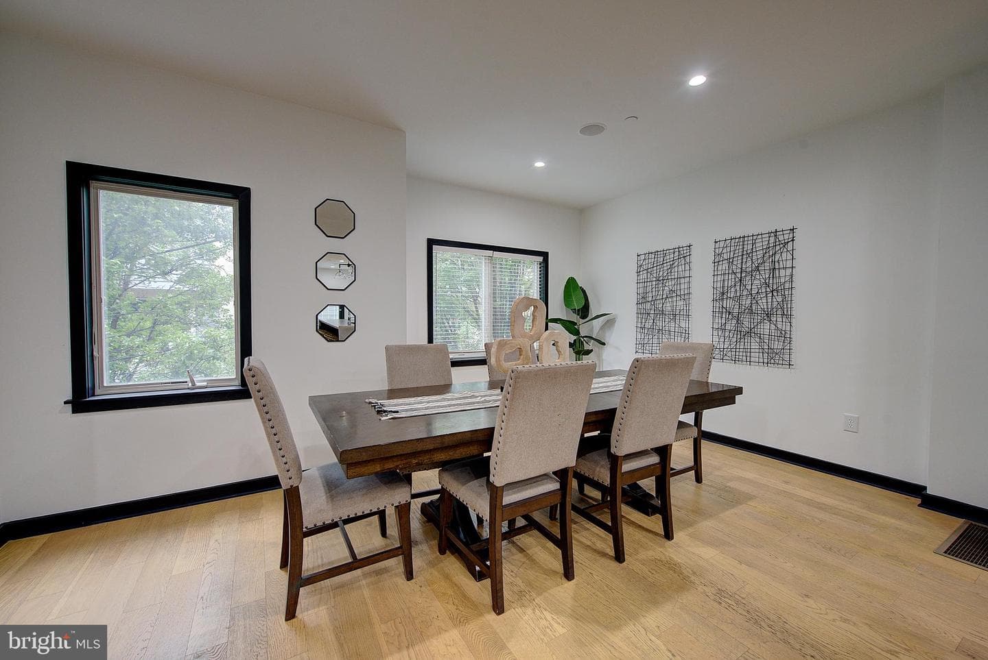 1426 Kenilworth Street photo 25