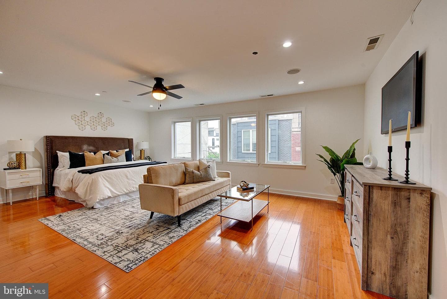 1426 Kenilworth Street photo 30