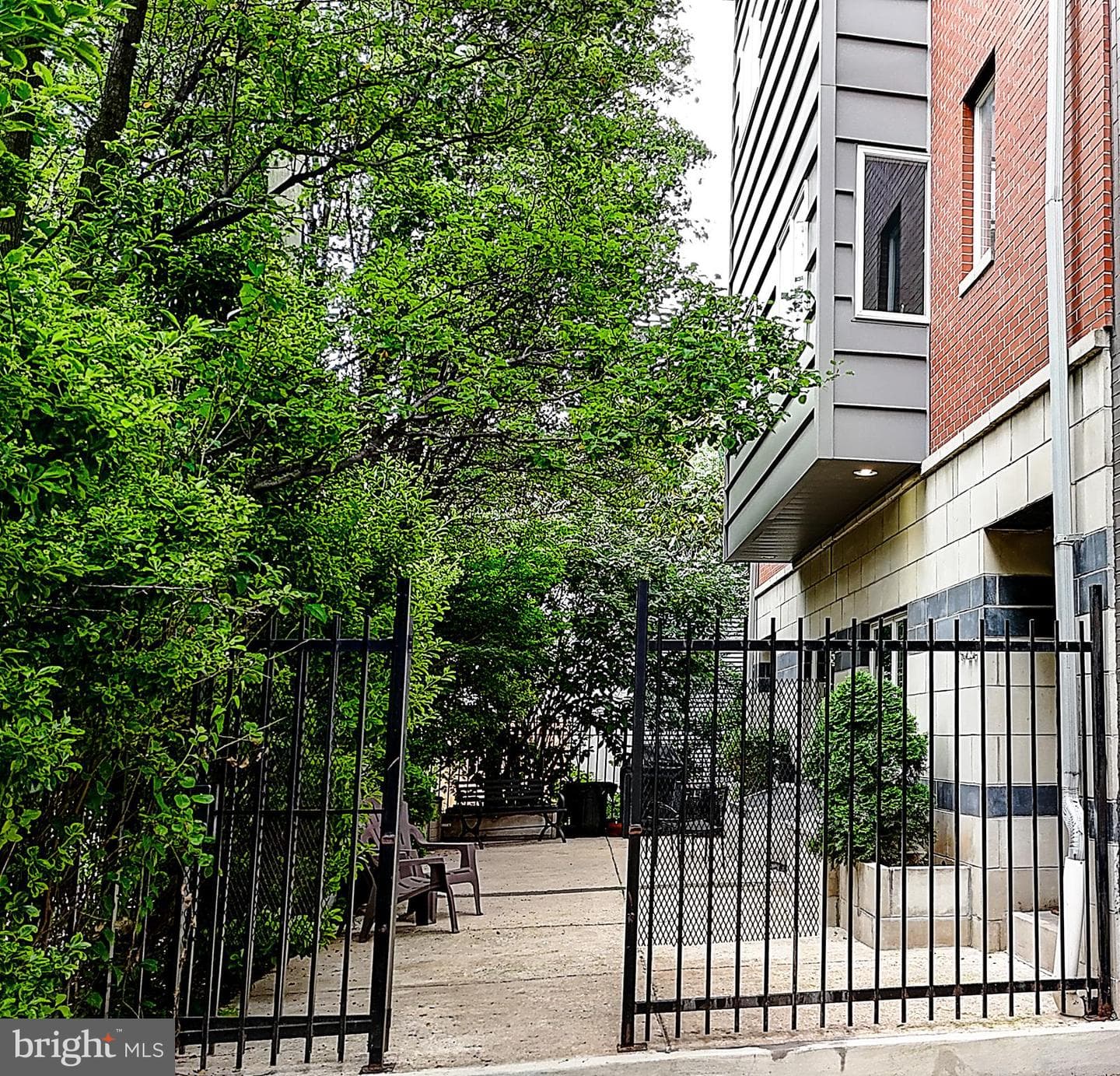 1426 Kenilworth Street photo 4