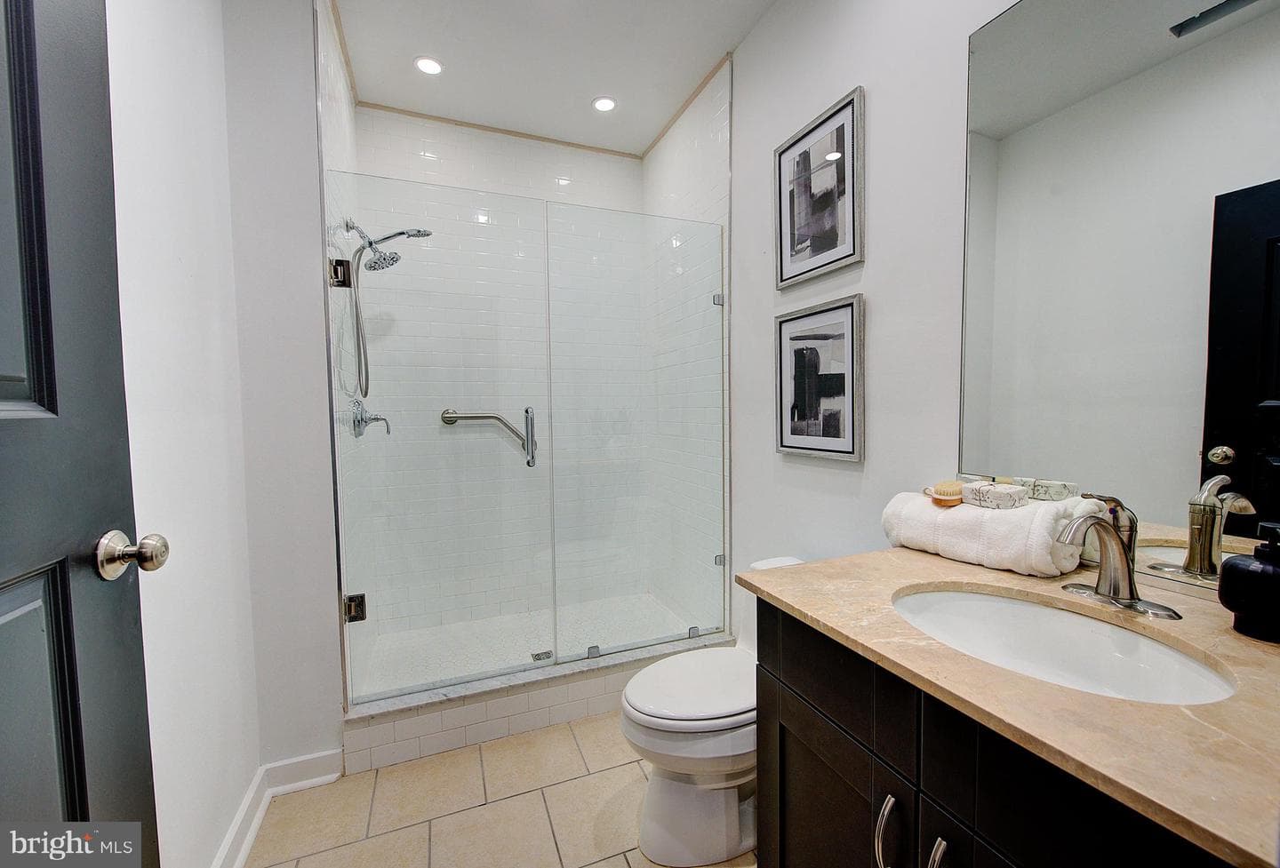 1426 Kenilworth Street photo 9