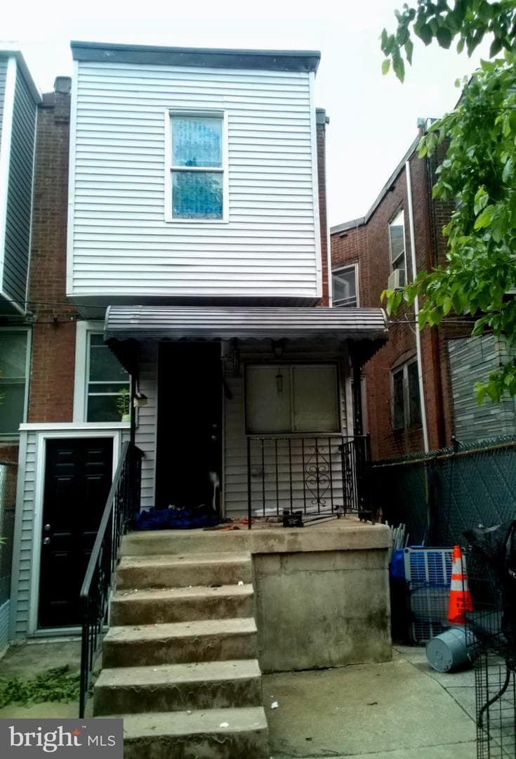 5916 Latona Street photo 2