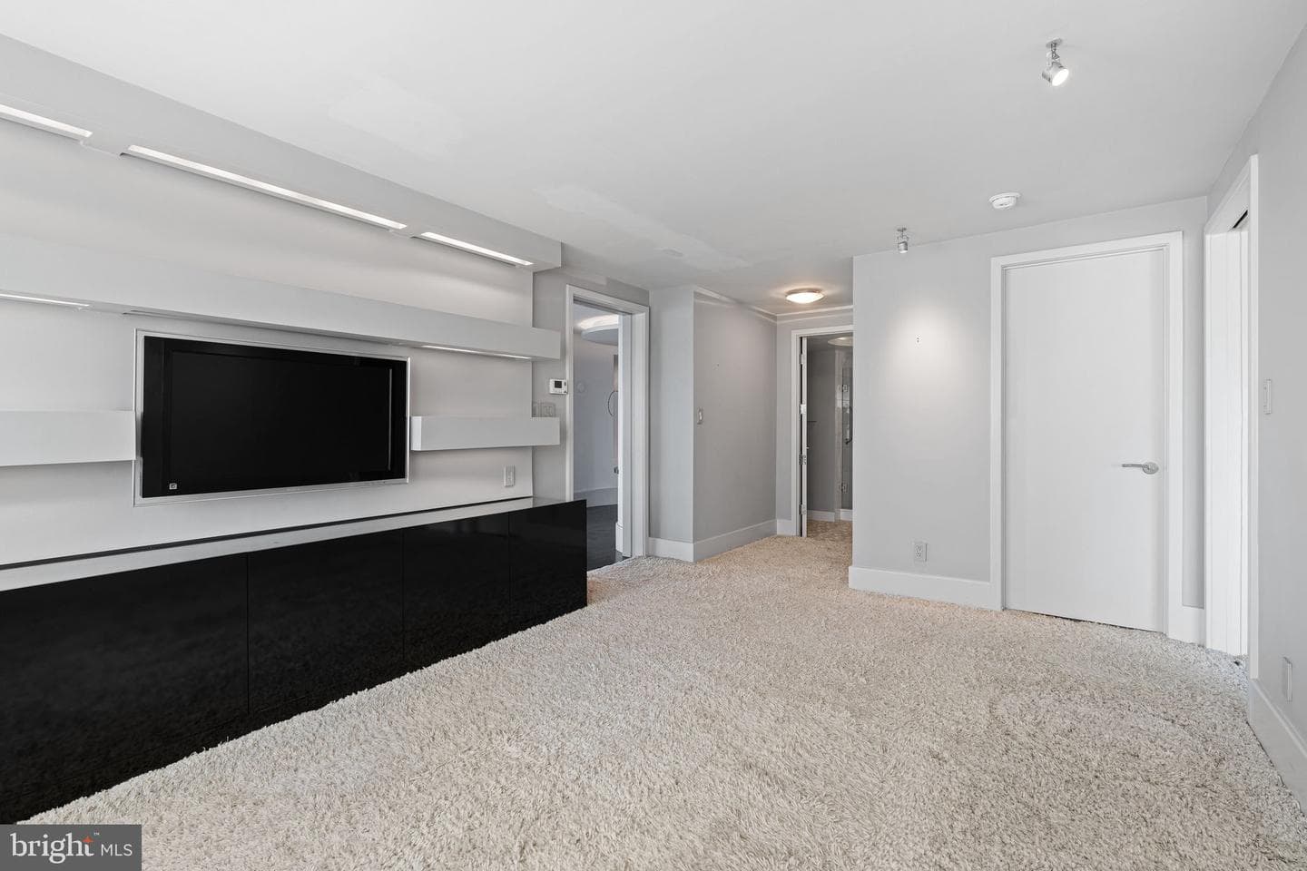 2401 Pennsylvania Avenue #19a4 photo 15