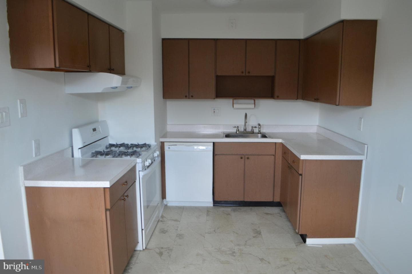 10209 Woburn Place photo 6