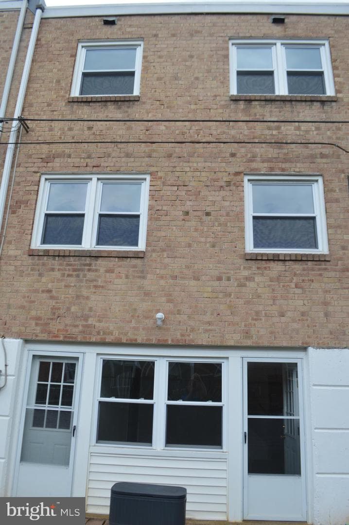 10209 Woburn Place photo 8