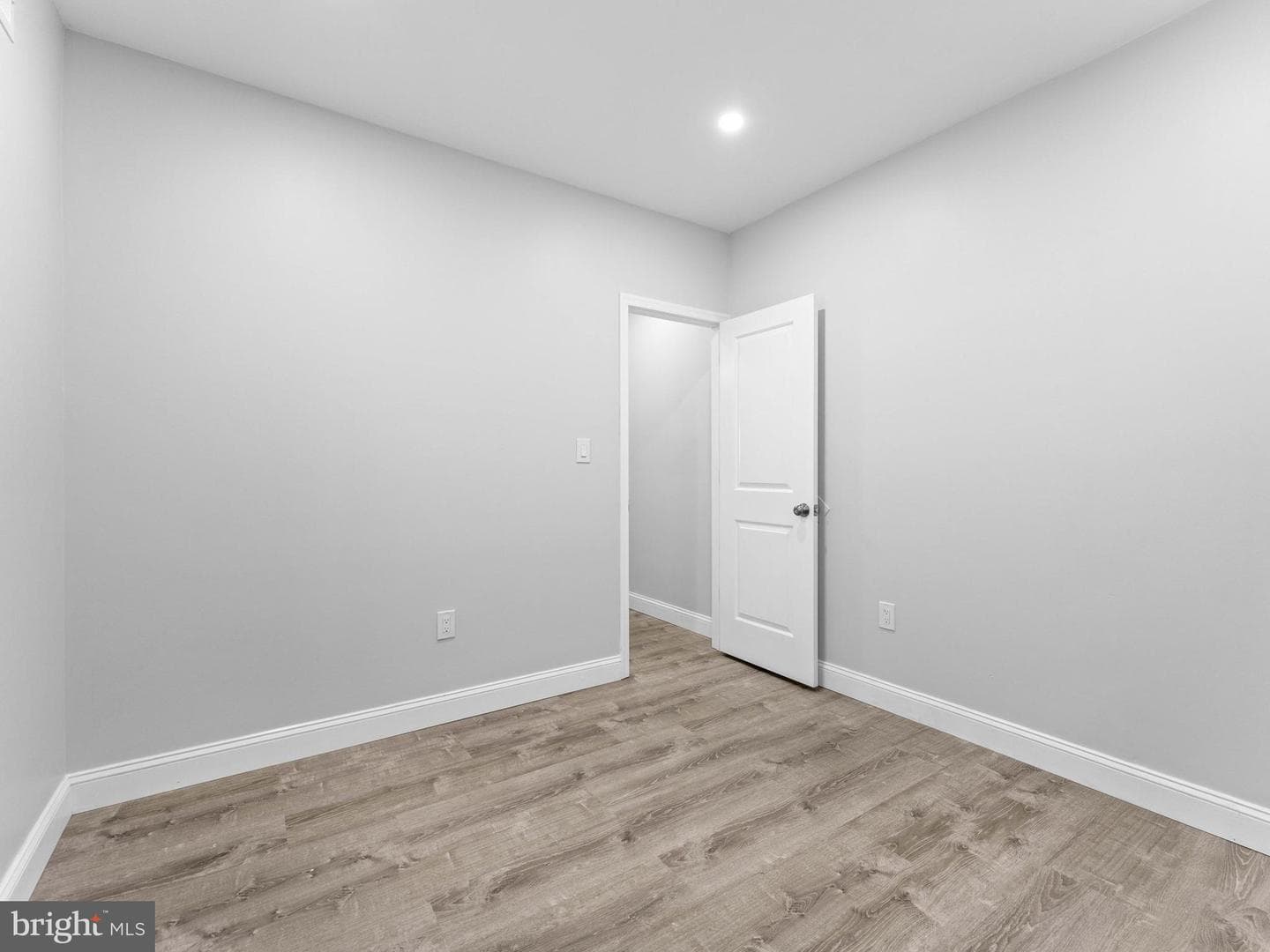 624 S 42nd Street photo 16