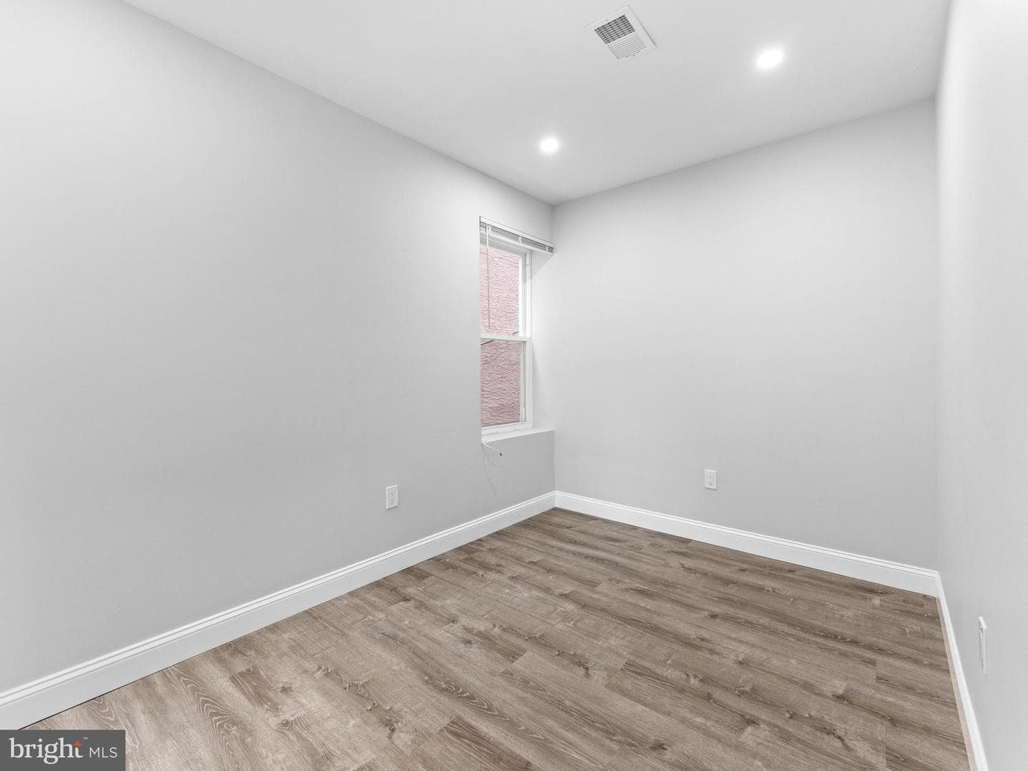 624 S 42nd Street photo 21