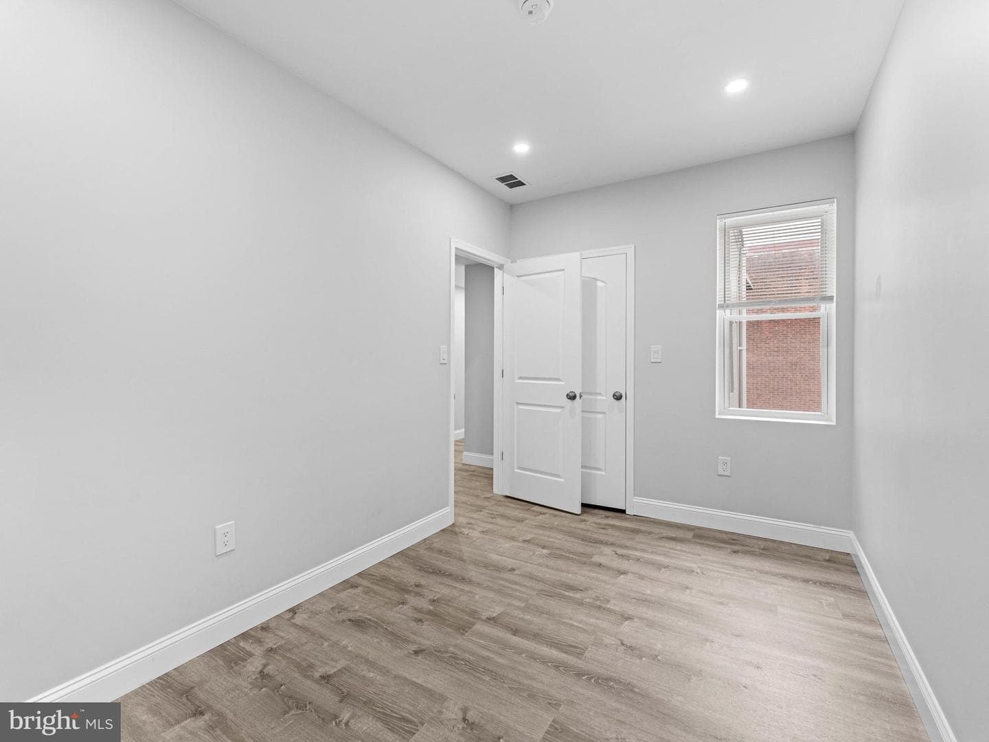 624 S 42nd Street photo 22