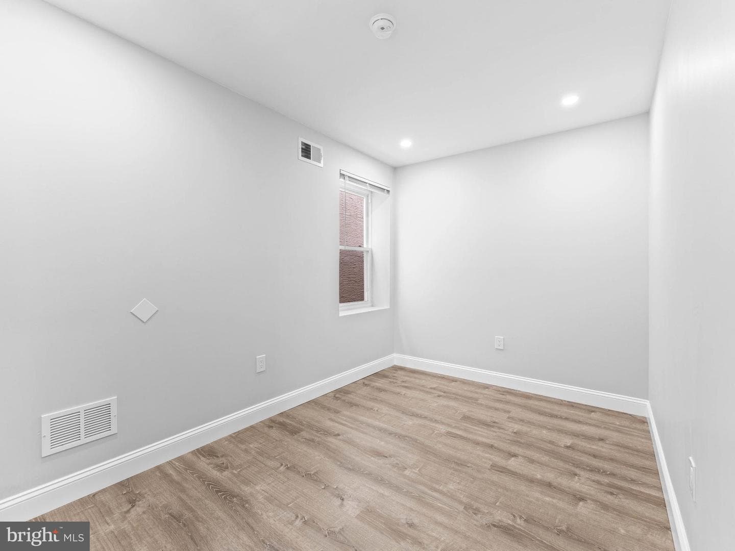 624 S 42nd Street photo 27