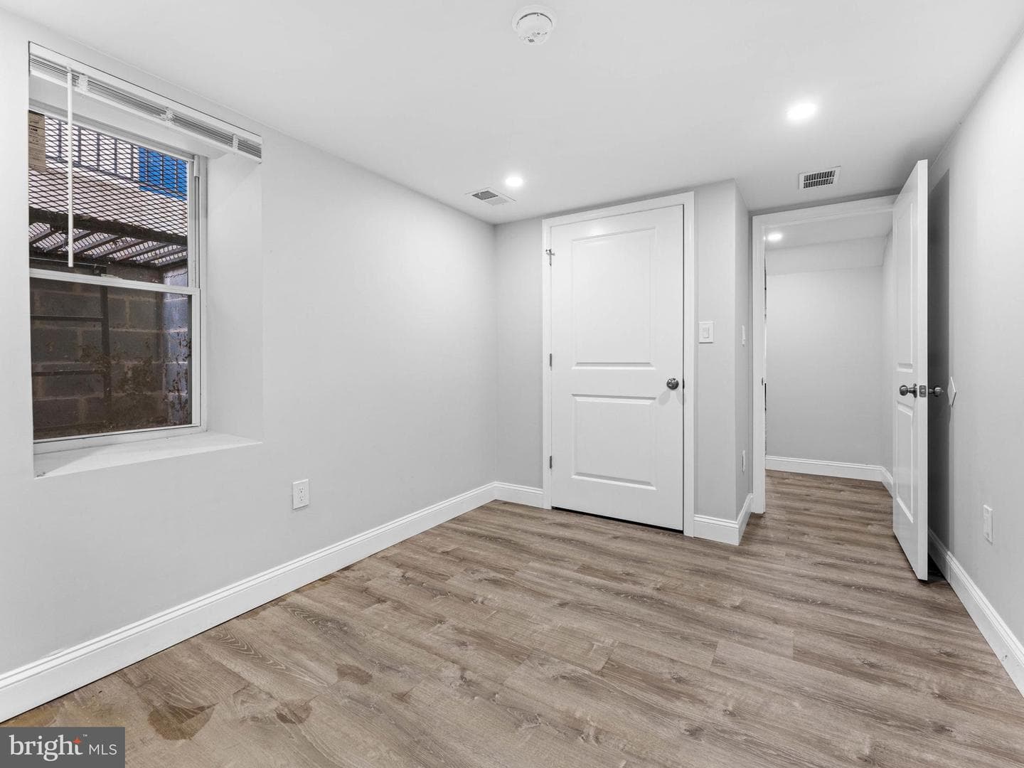 624 S 42nd Street photo 37