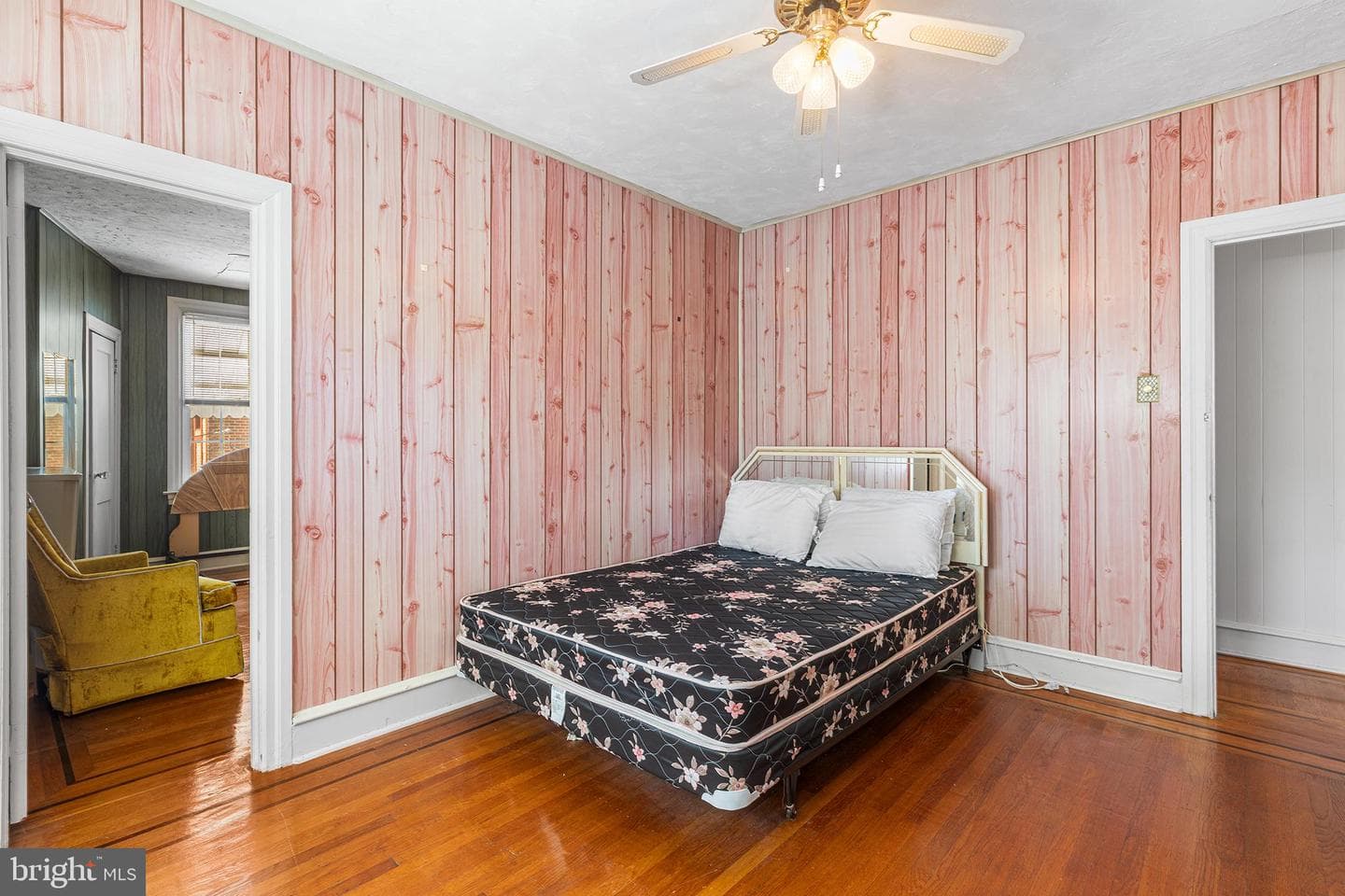 7024 Greene Street photo 20