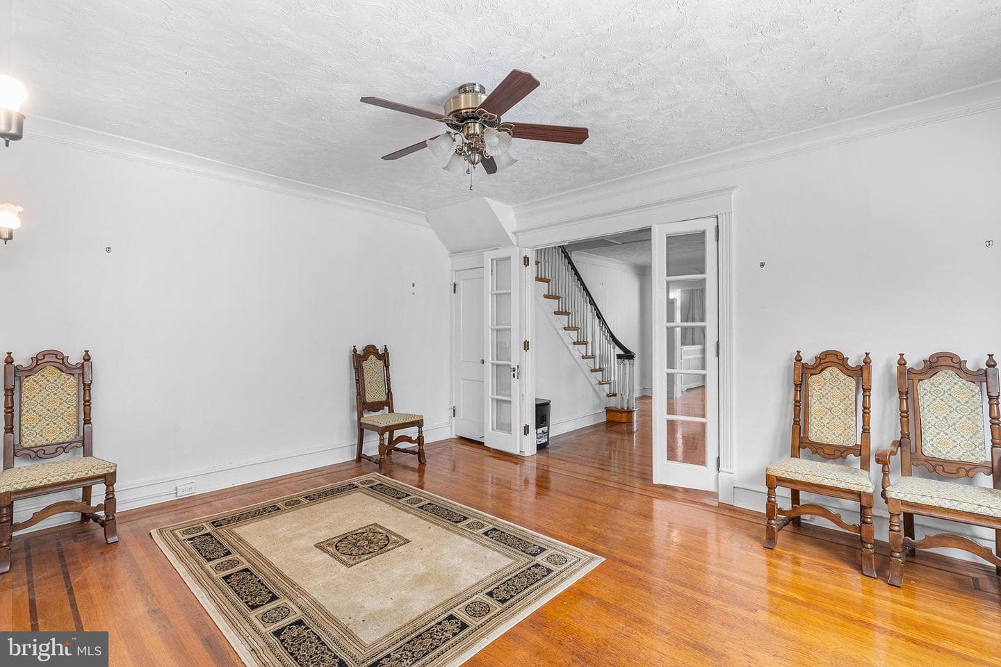 7024 Greene Street photo 8