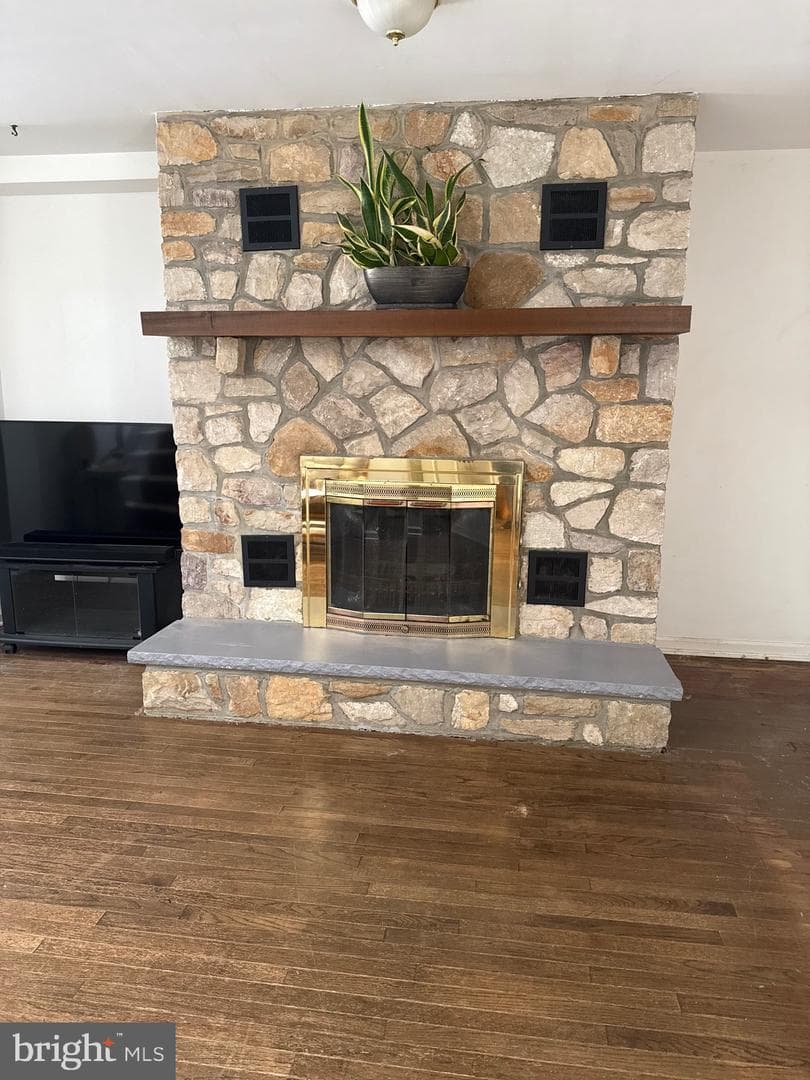 949 N Orianna Street photo 8