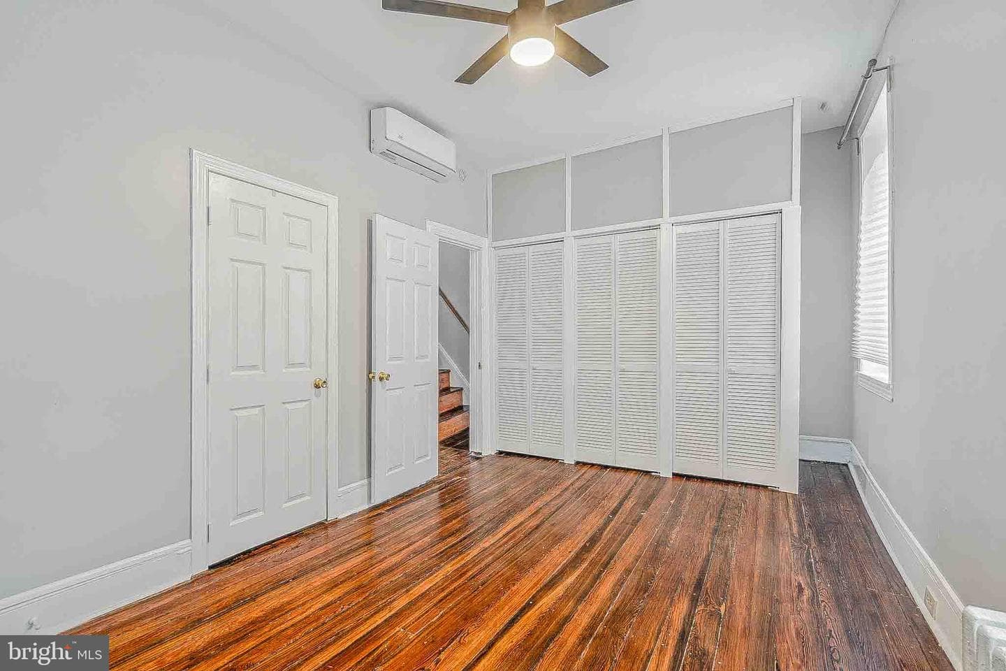1129 Leopard Street photo 21