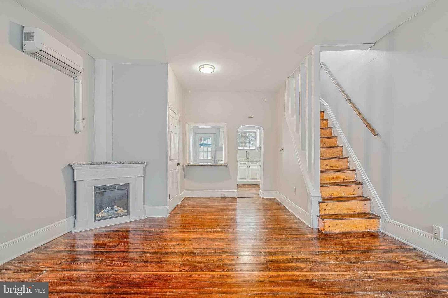 1129 Leopard Street photo 7