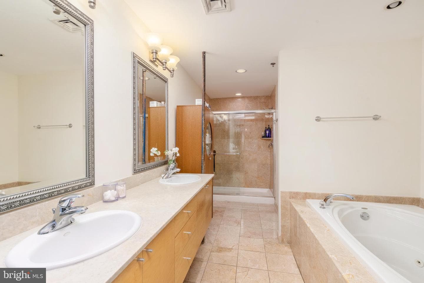 1147 N 4th Street #6e photo 17