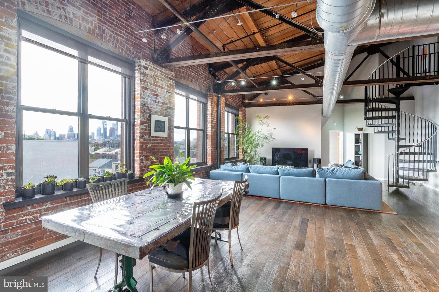 1147 N 4th Street #6e photo 3