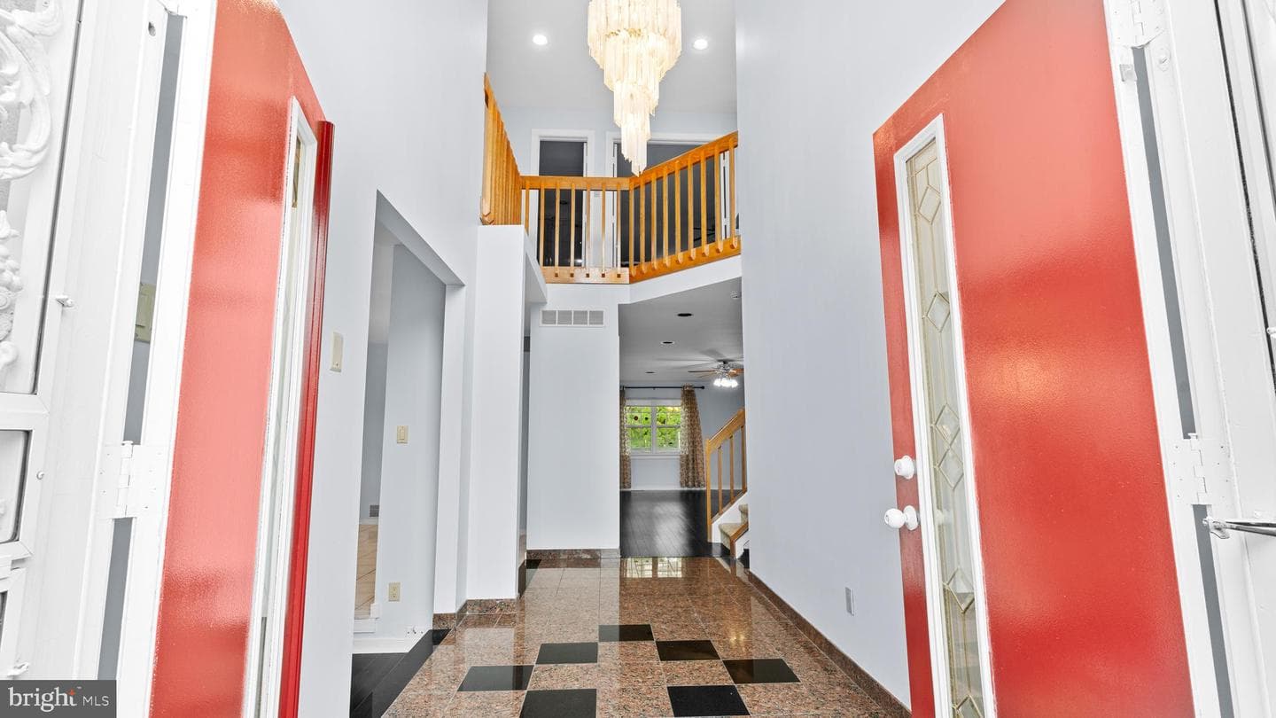1241 Serota Place photo 3