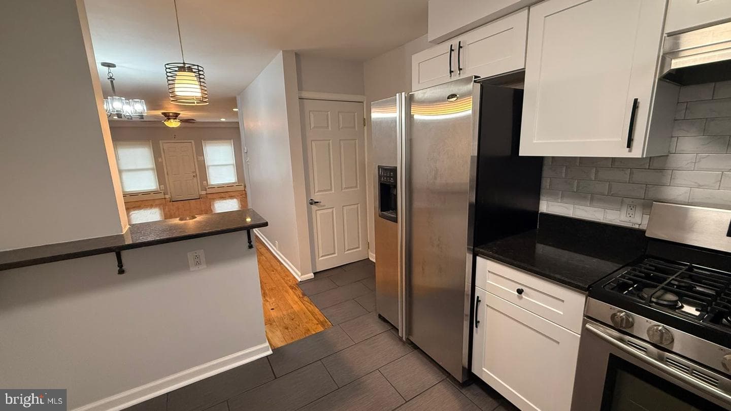 2126 E Sanger Street photo 24