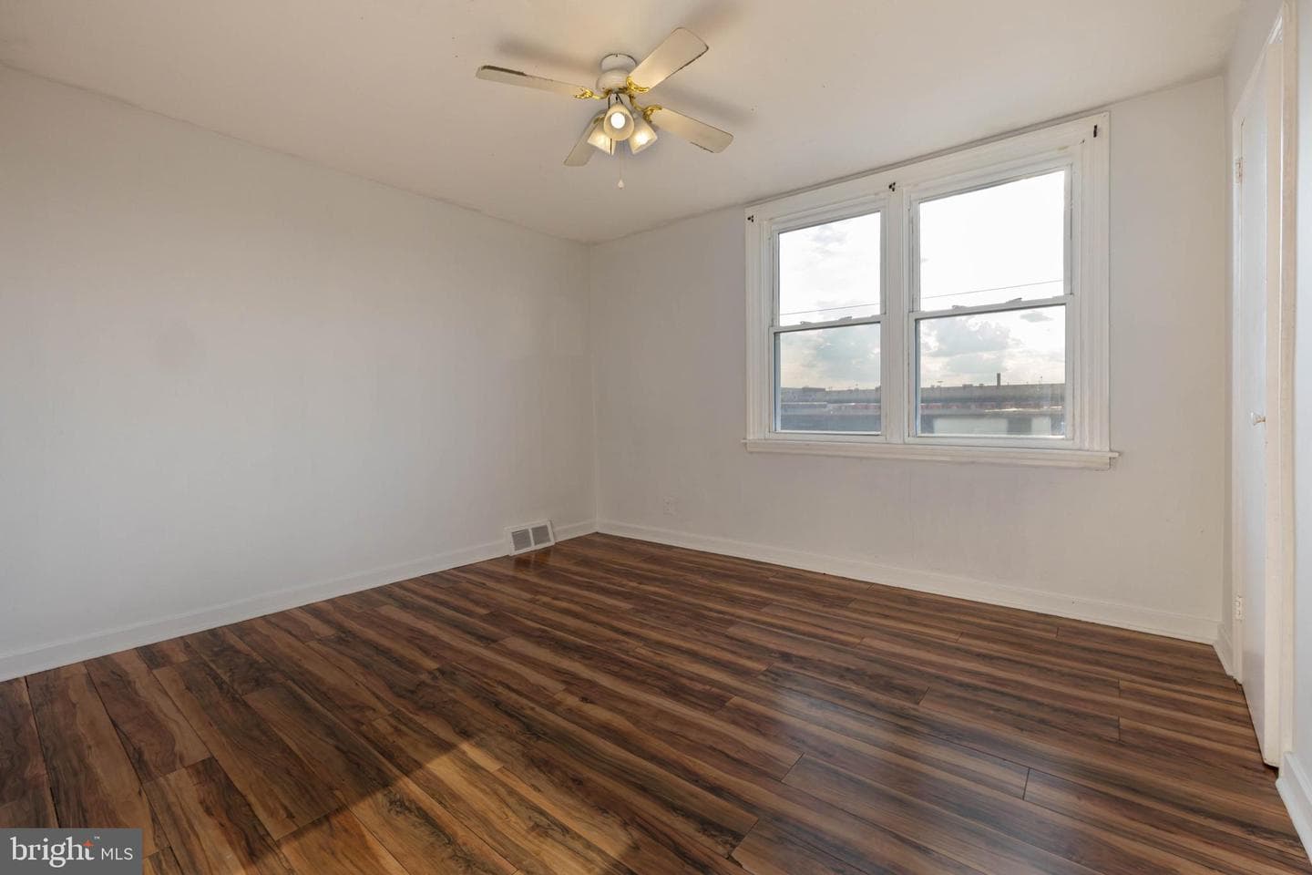 3831 I Street photo 17