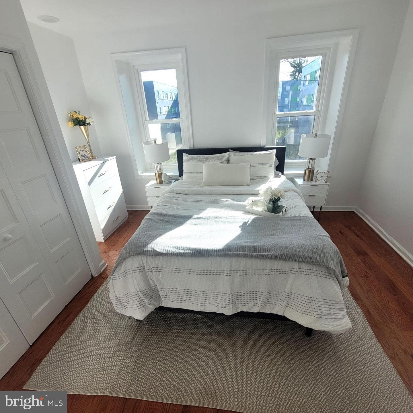 221 E Slocum Street photo 14