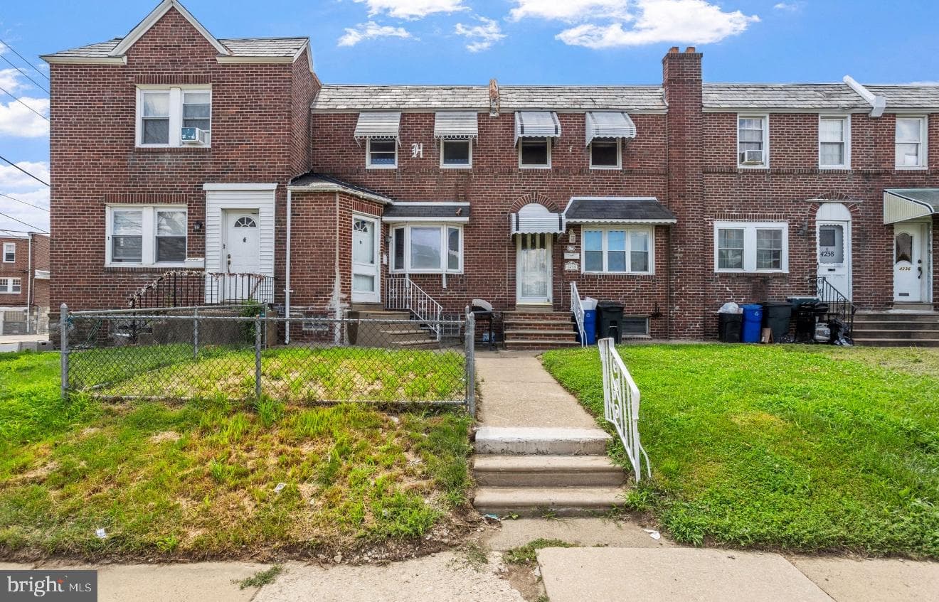 4242 Sheffield Avenue photo 4