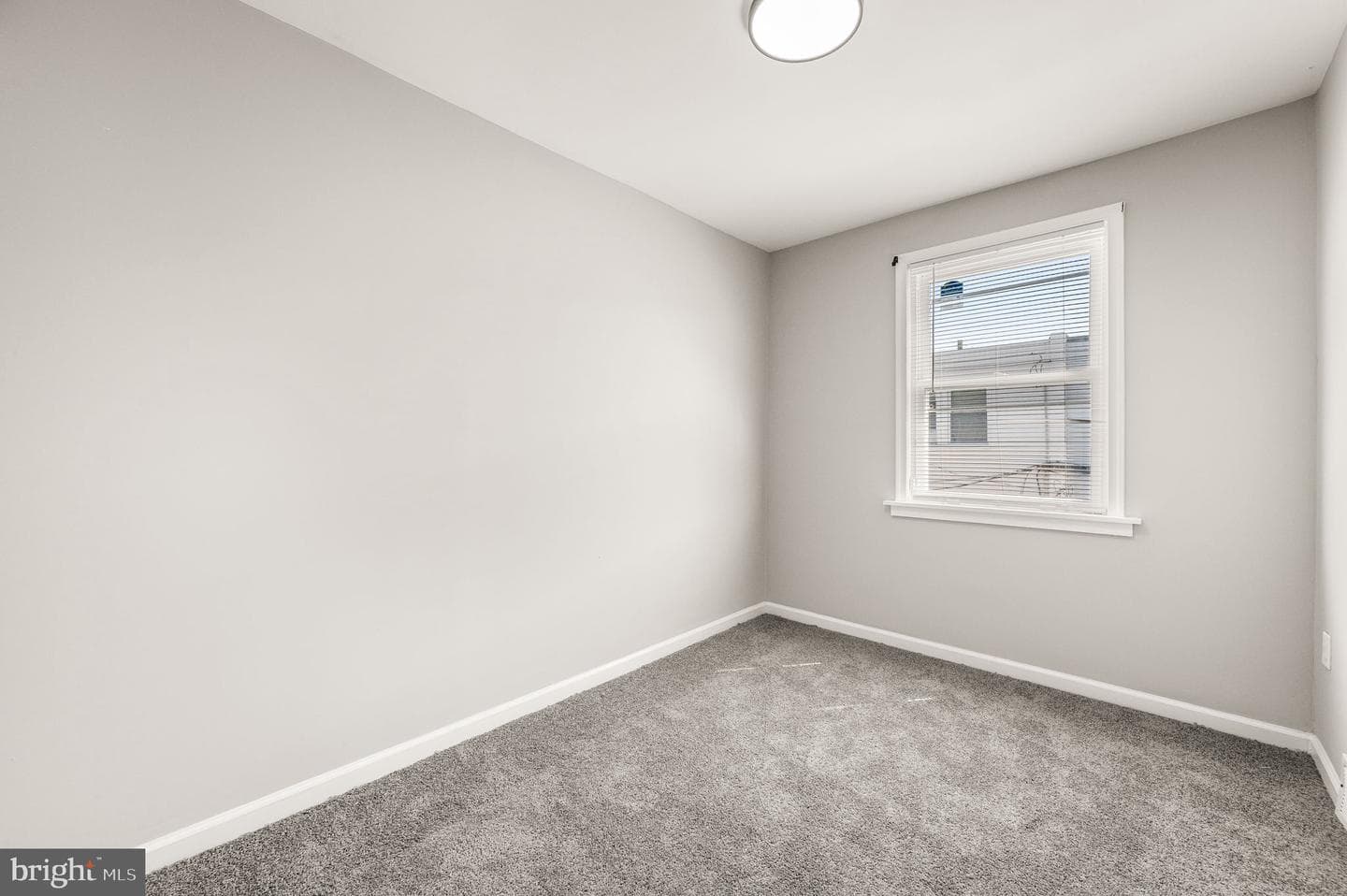 596a Rosalie St photo 11