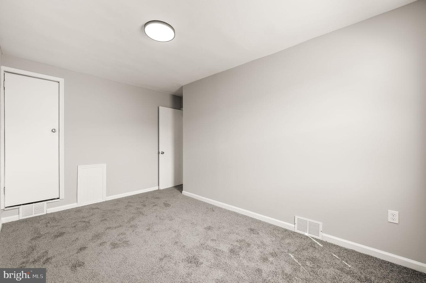 596a Rosalie St photo 14