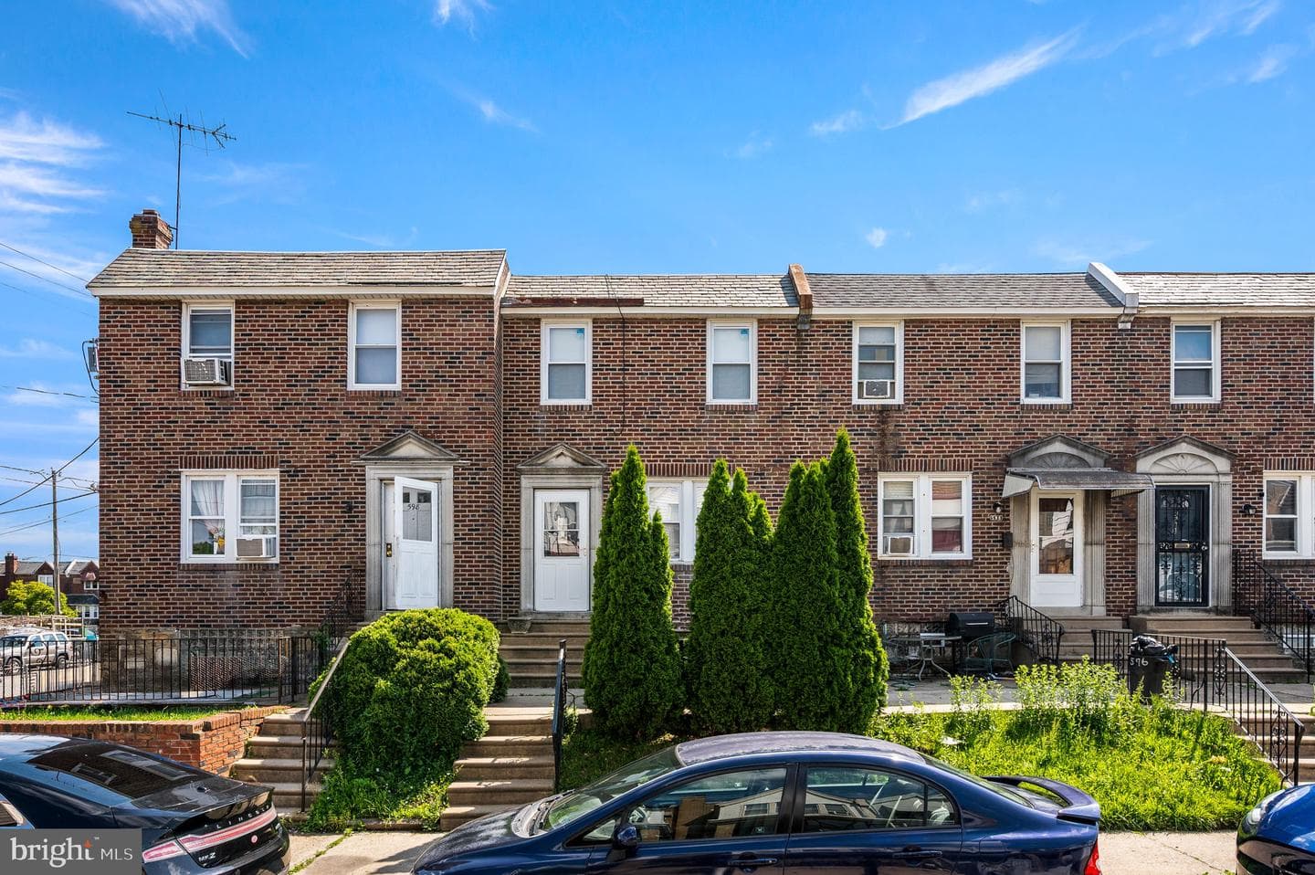 596a Rosalie St photo 2
