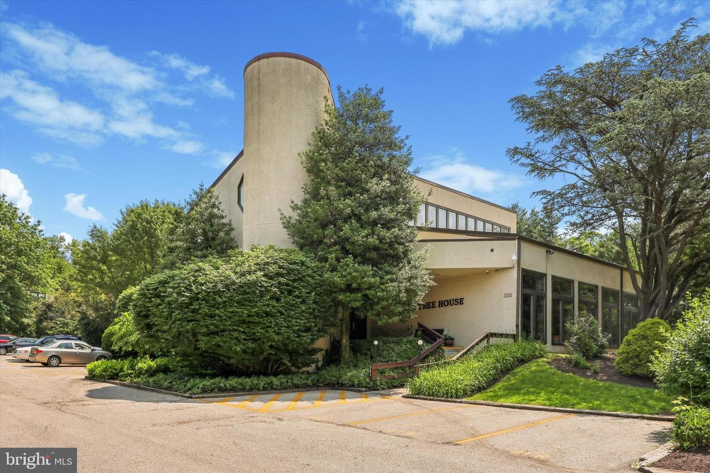 291 Shawmont Avenue #4f7 photo 24