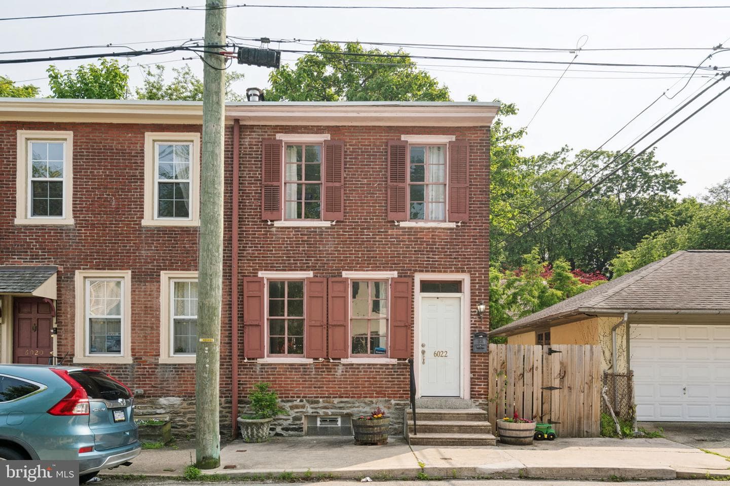 6022 McCallum Street photo 1