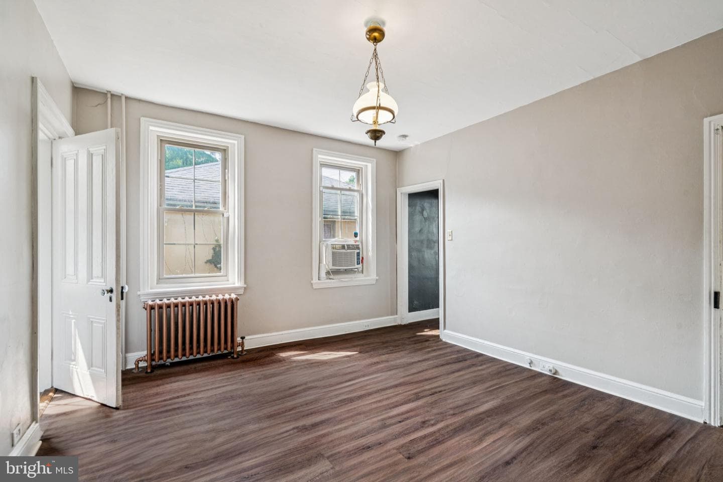 6022 McCallum Street photo 11