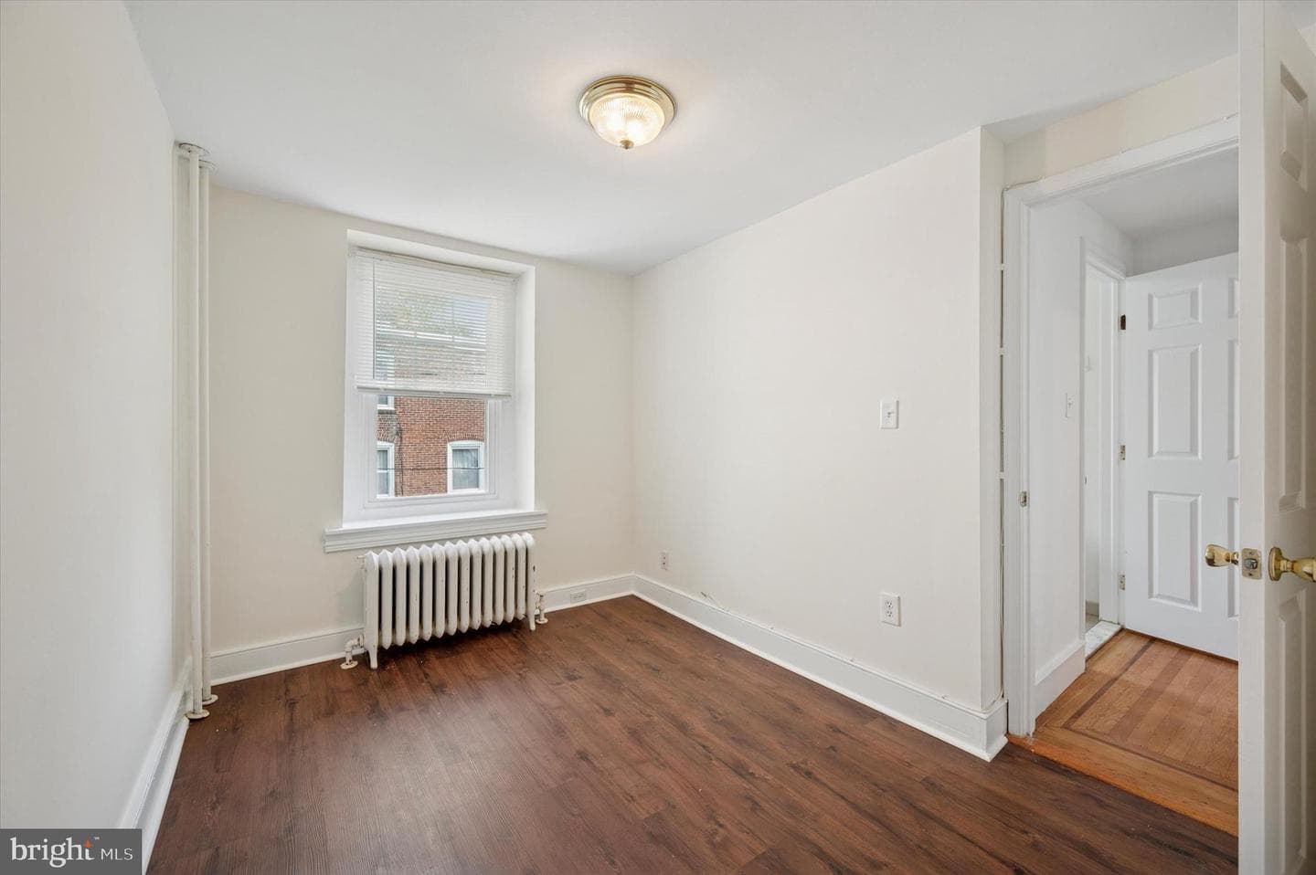 445 Dupont Street photo 13
