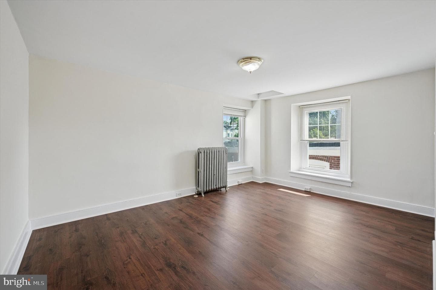 445 Dupont Street photo 19