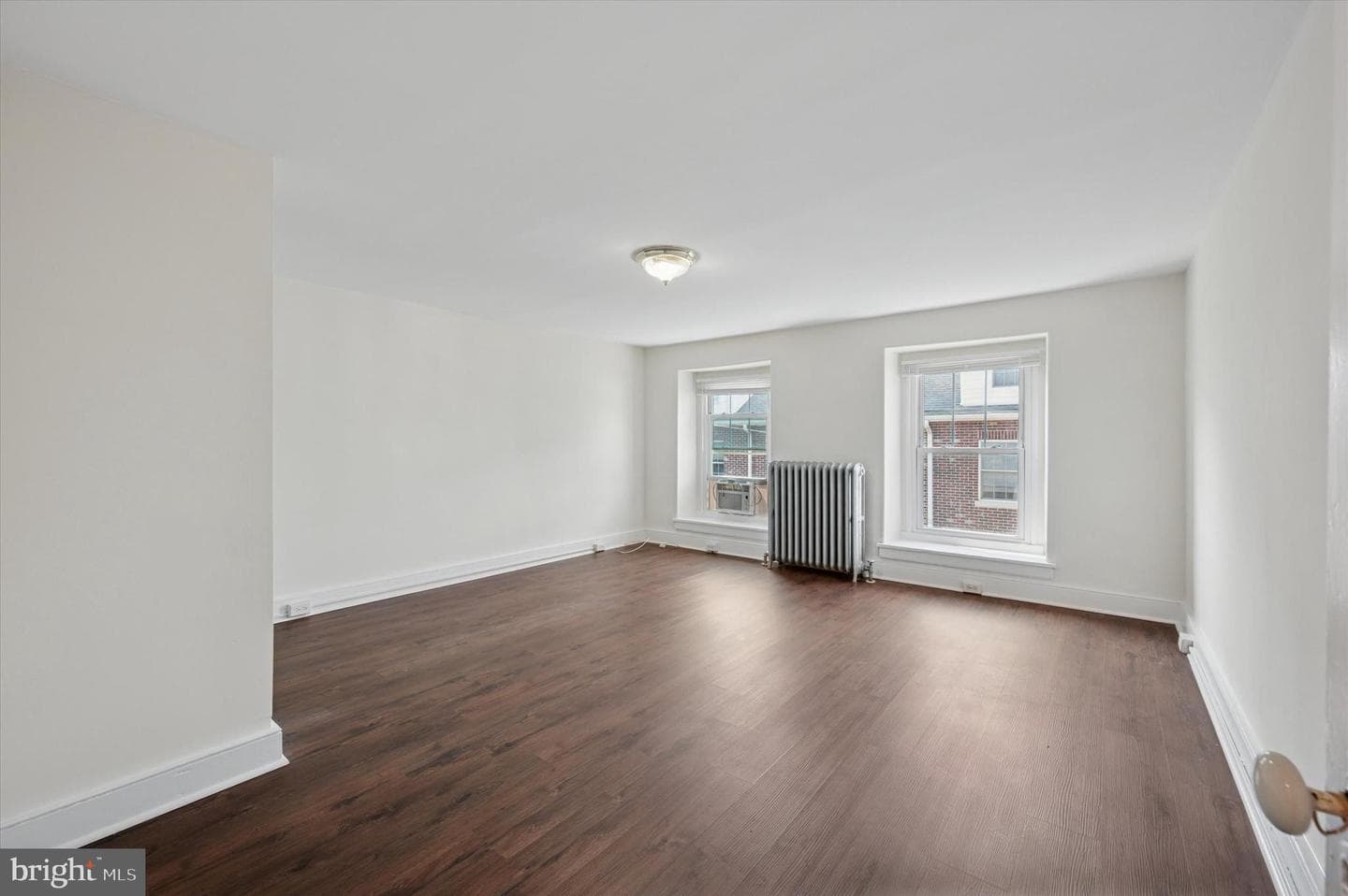 445 Dupont Street photo 21