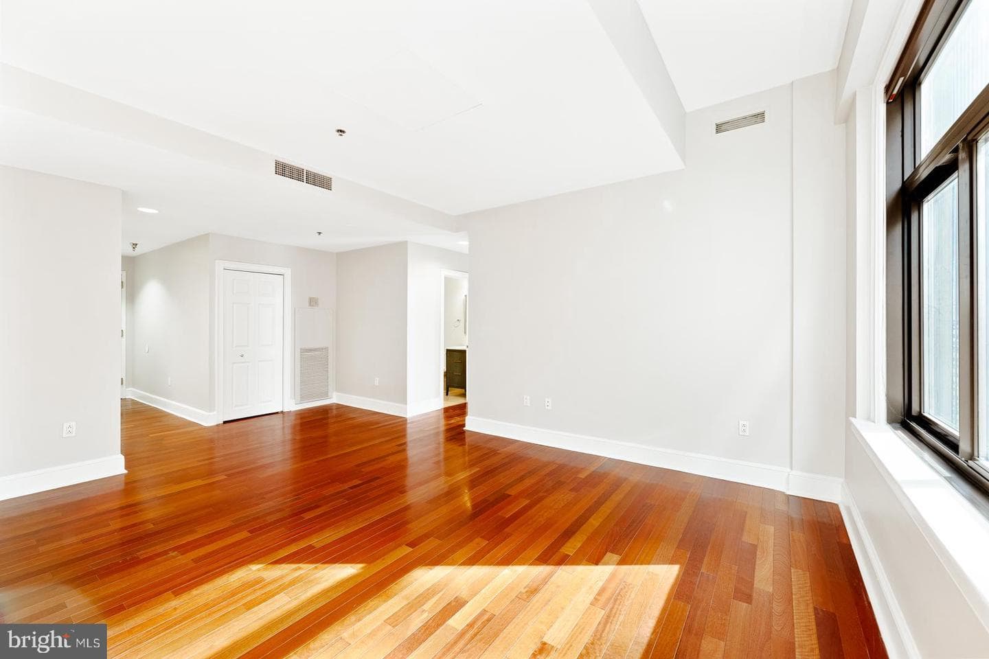 1500 Chestnut Street #19f photo 12