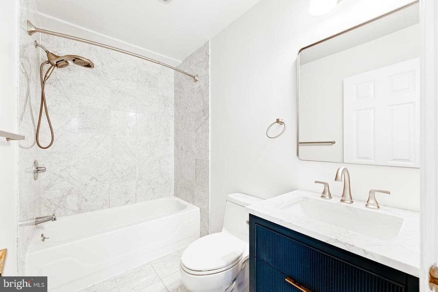 1500 Chestnut Street #19f photo 20