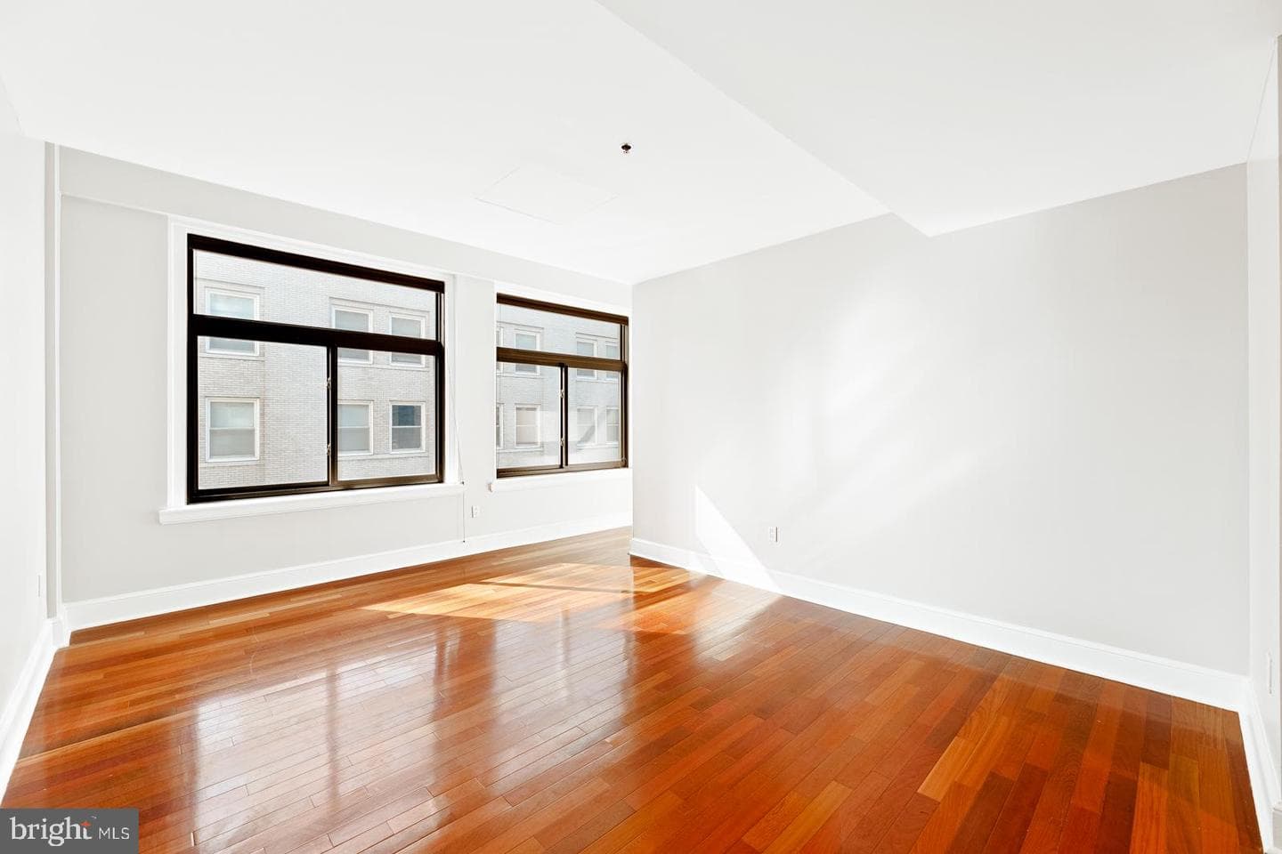 1500 Chestnut Street #19f photo 9