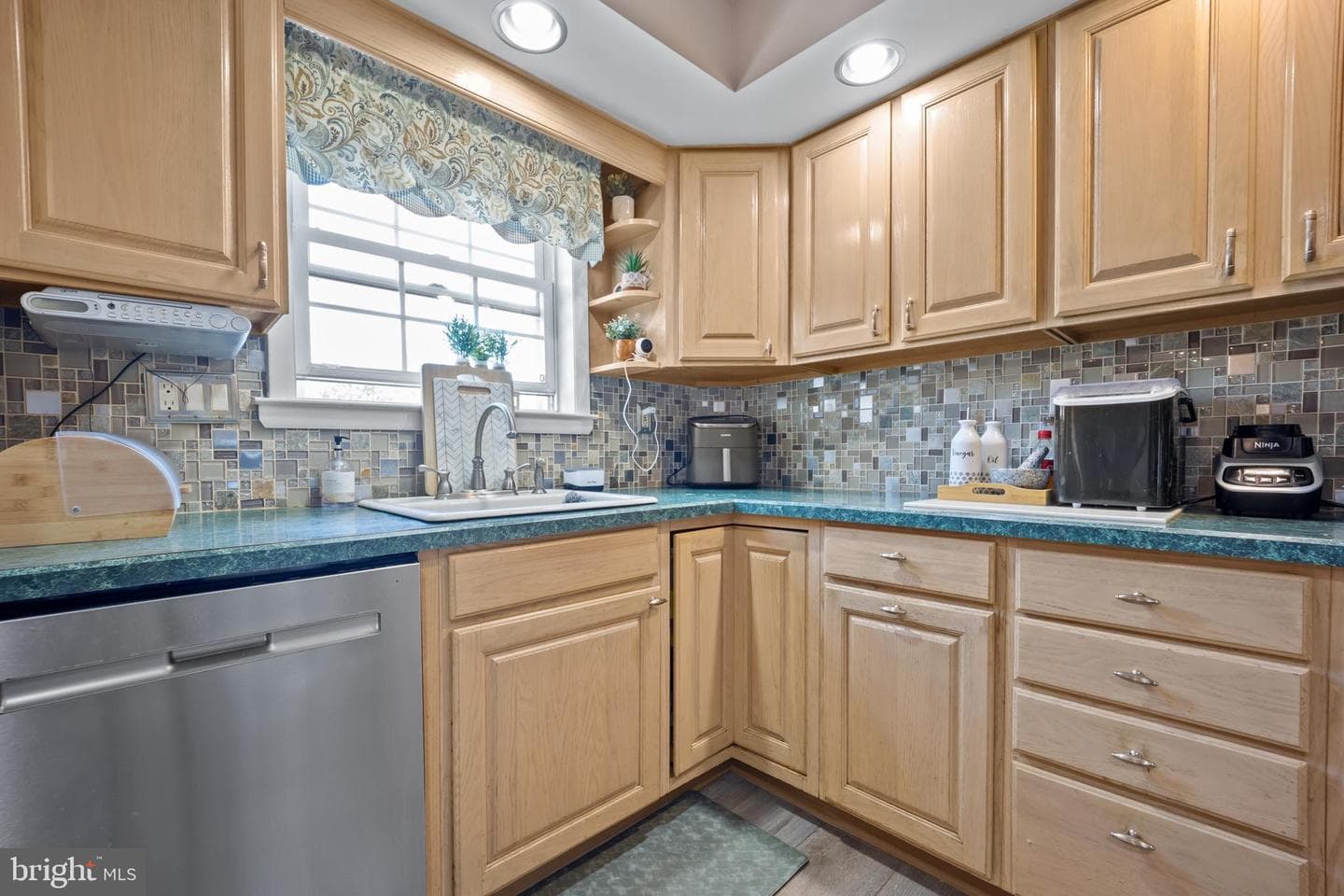 8411 Strahle Terrace photo 13