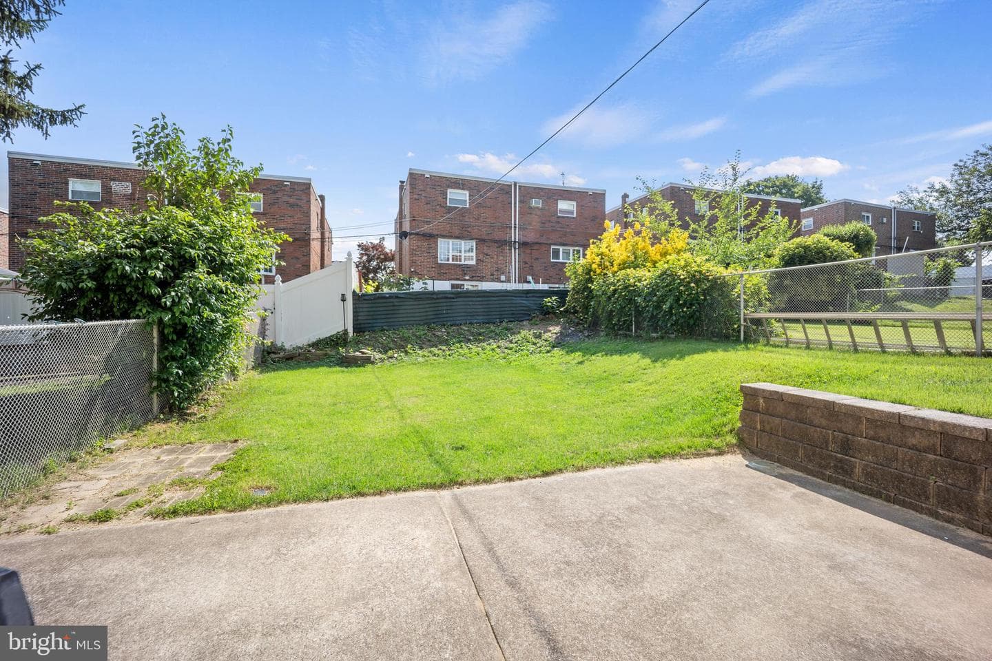 8411 Strahle Terrace photo 32