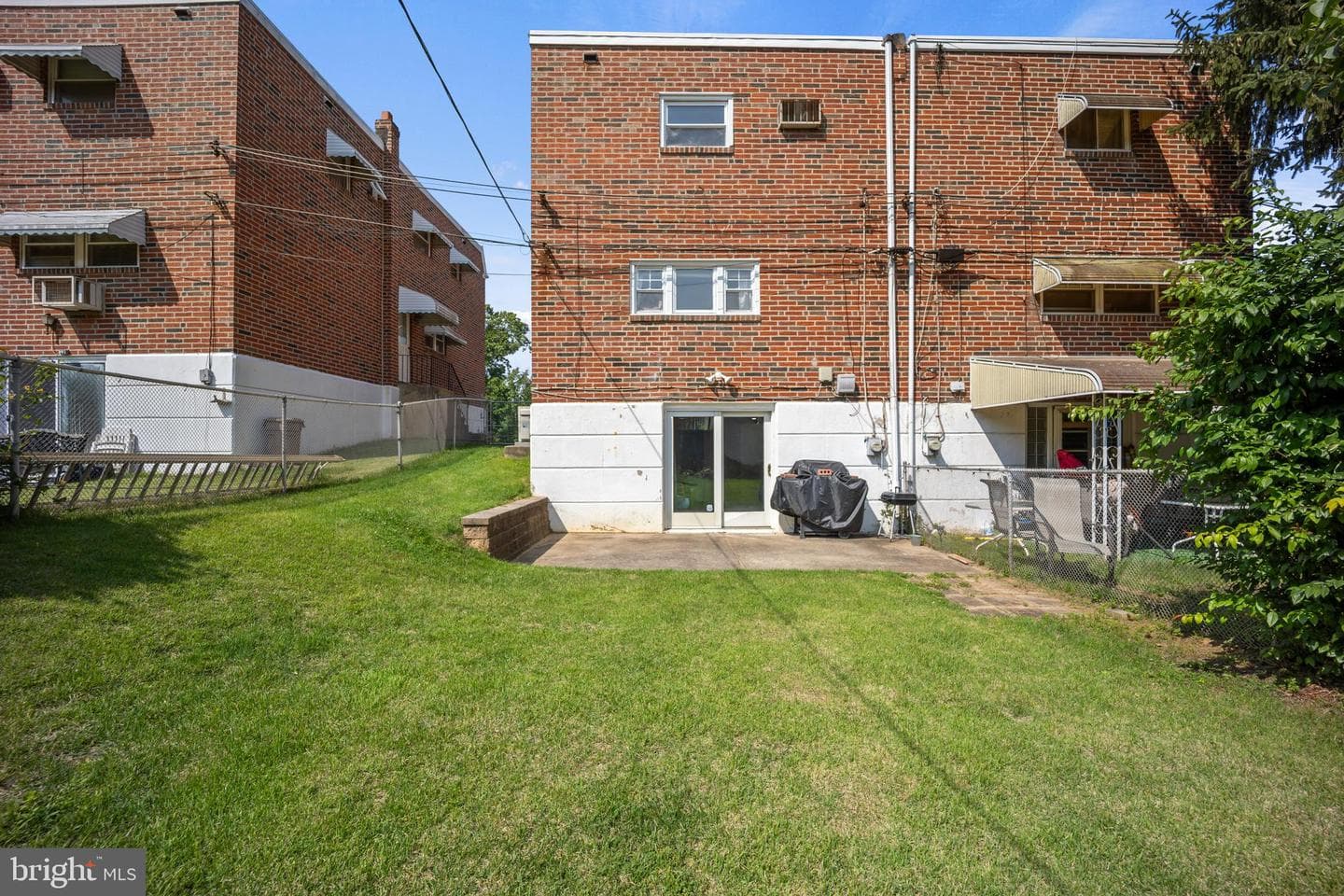 8411 Strahle Terrace photo 33