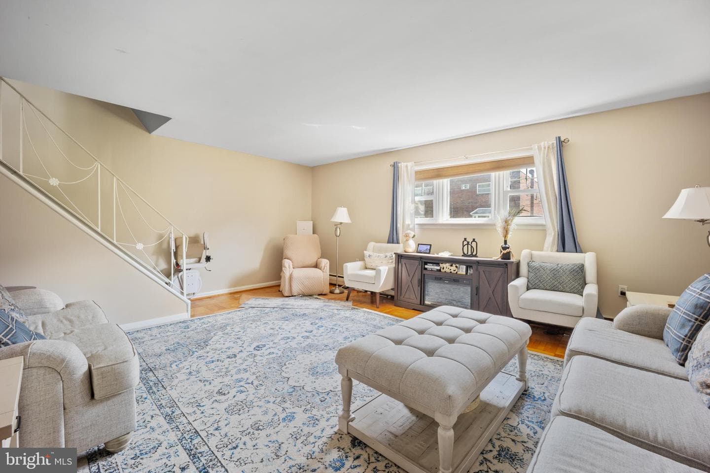 8411 Strahle Terrace photo 4