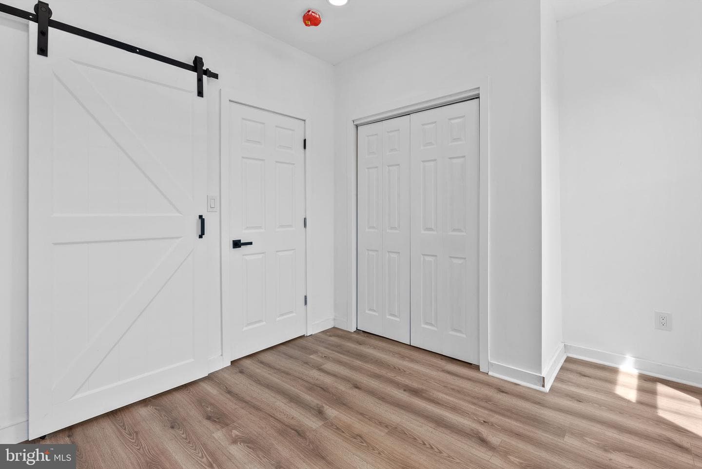 3216 N Randolph Street photo 11