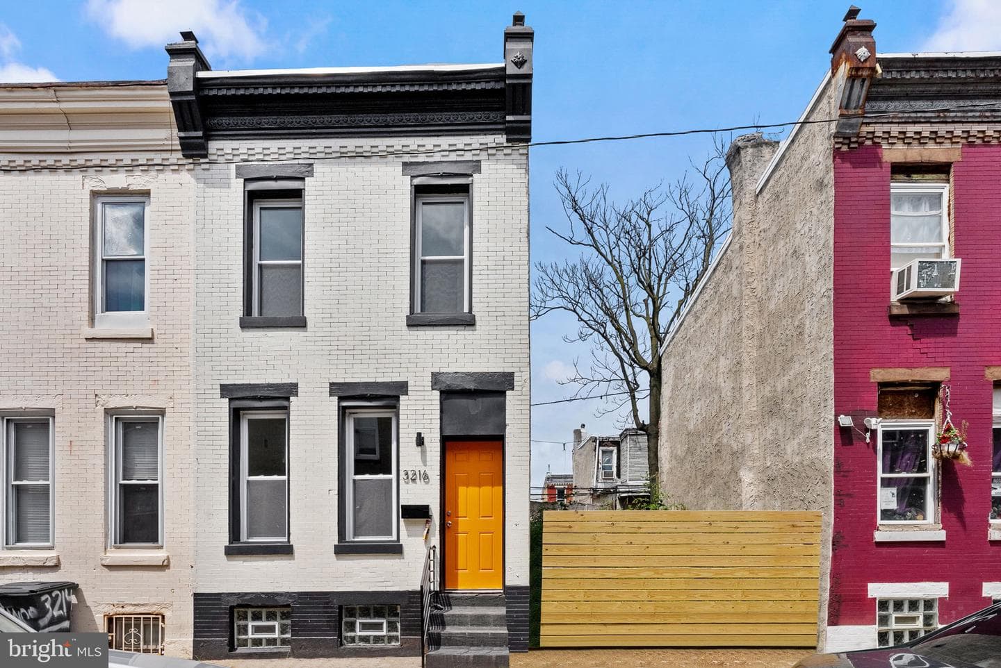 3216 N Randolph Street photo 2