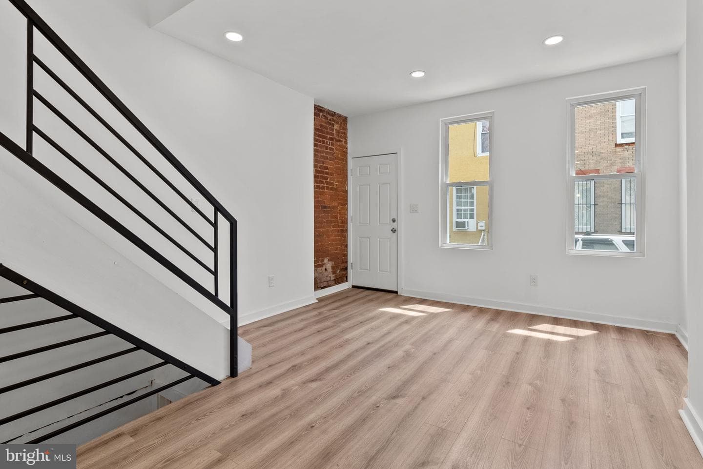 3216 N Randolph Street photo 5