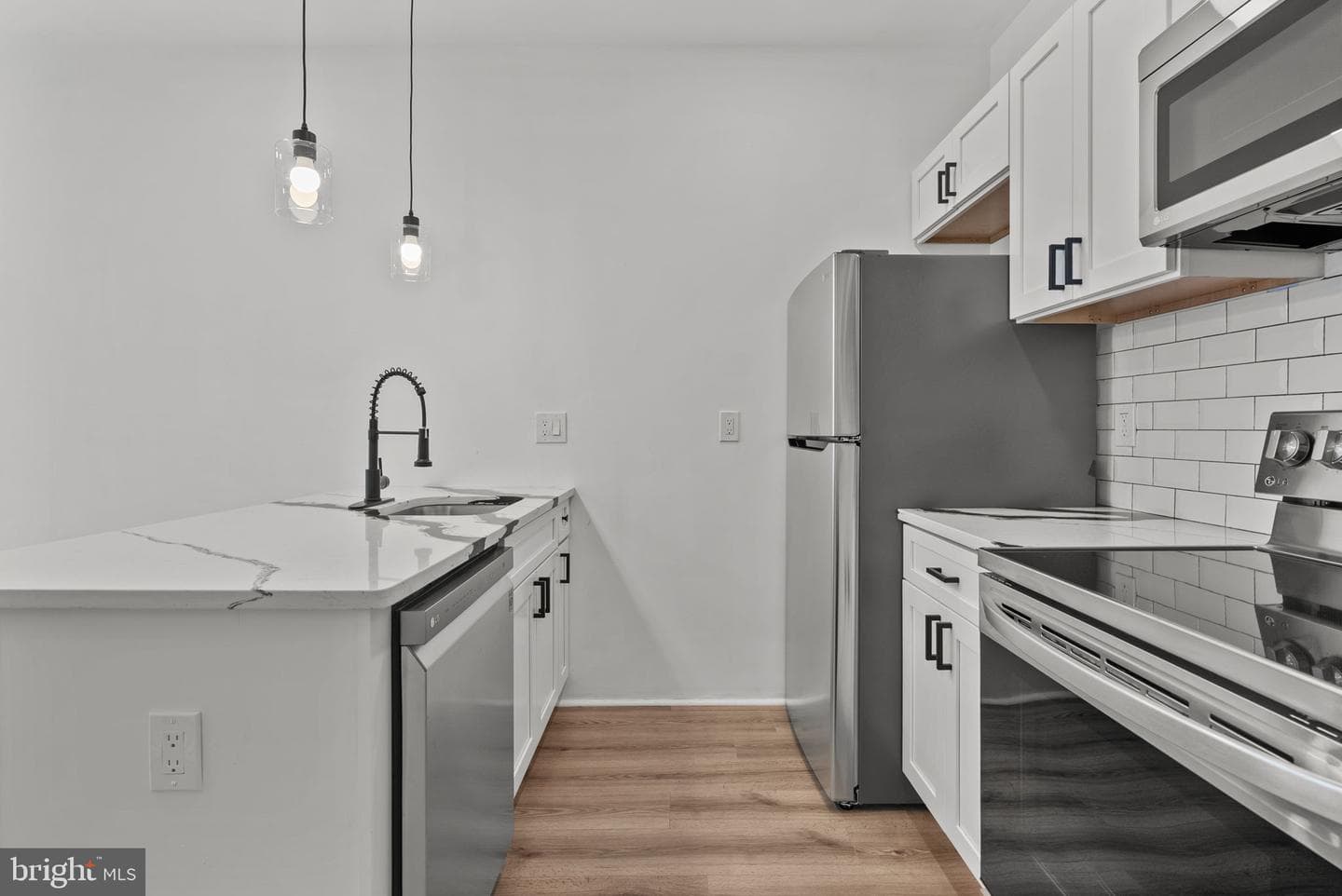3216 N Randolph Street photo 7